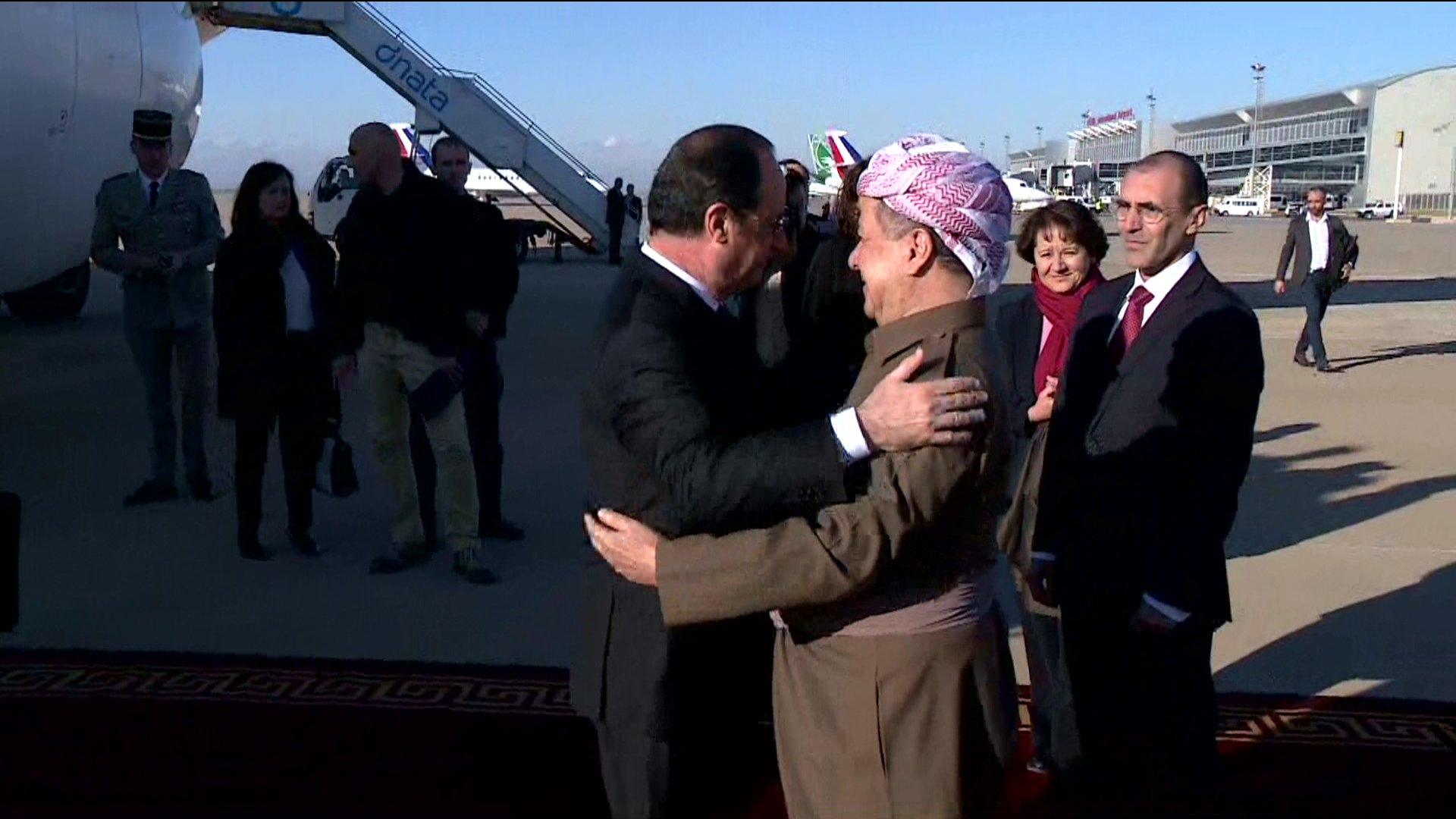 هه‌رێمی كوردستان هاوشێوه‌ی ده‌وڵه‌تێكی سه‌ربه‌خۆ پێشوازی له‌ سه‌رۆكی فه‌ڕه‌نسا ده‌كات